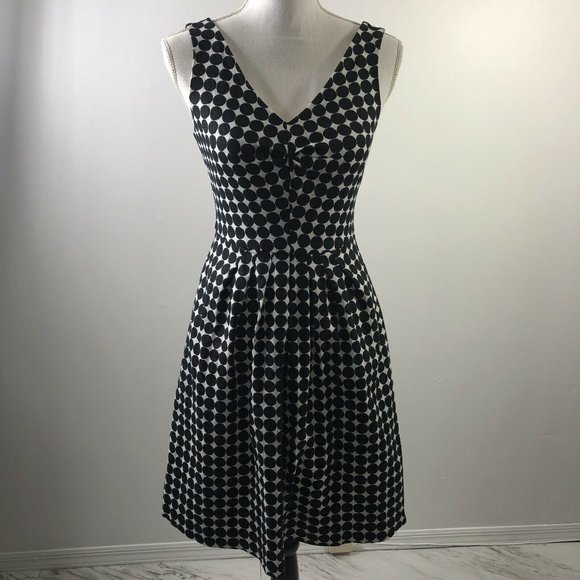Banana Republic Dresses & Skirts - Banana Republic Marimekko Size 0 Fit Flare Dress